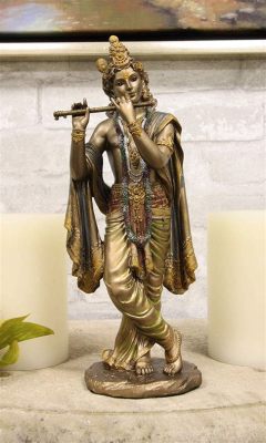 Vishnu Playing on the Flute - A Symphony of Divine Beauty and Intricate Detail!